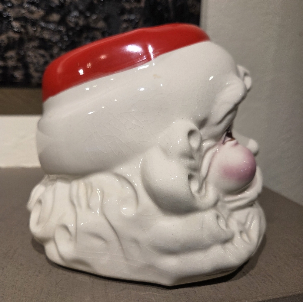 Vintage Santa Claus Ceramic Vase - Picture 2 of 10